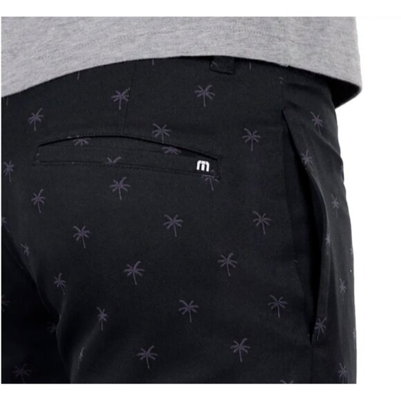 Travis Mathew Good Instincts 2.0 Palm Print Hybrid Shorts ( 36 ) - Picture 2 of 5